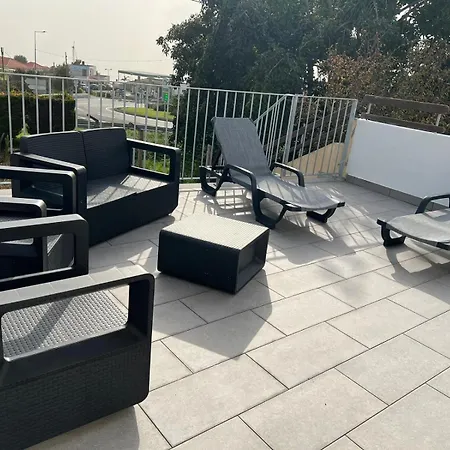 Noite's House I - Празерс